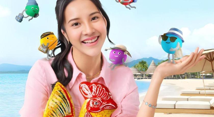 Life Puri Hotel Surabaya Gubeng Esterno foto
